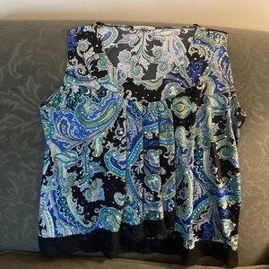 Women’s like new top by Roz & Ali size 1X.